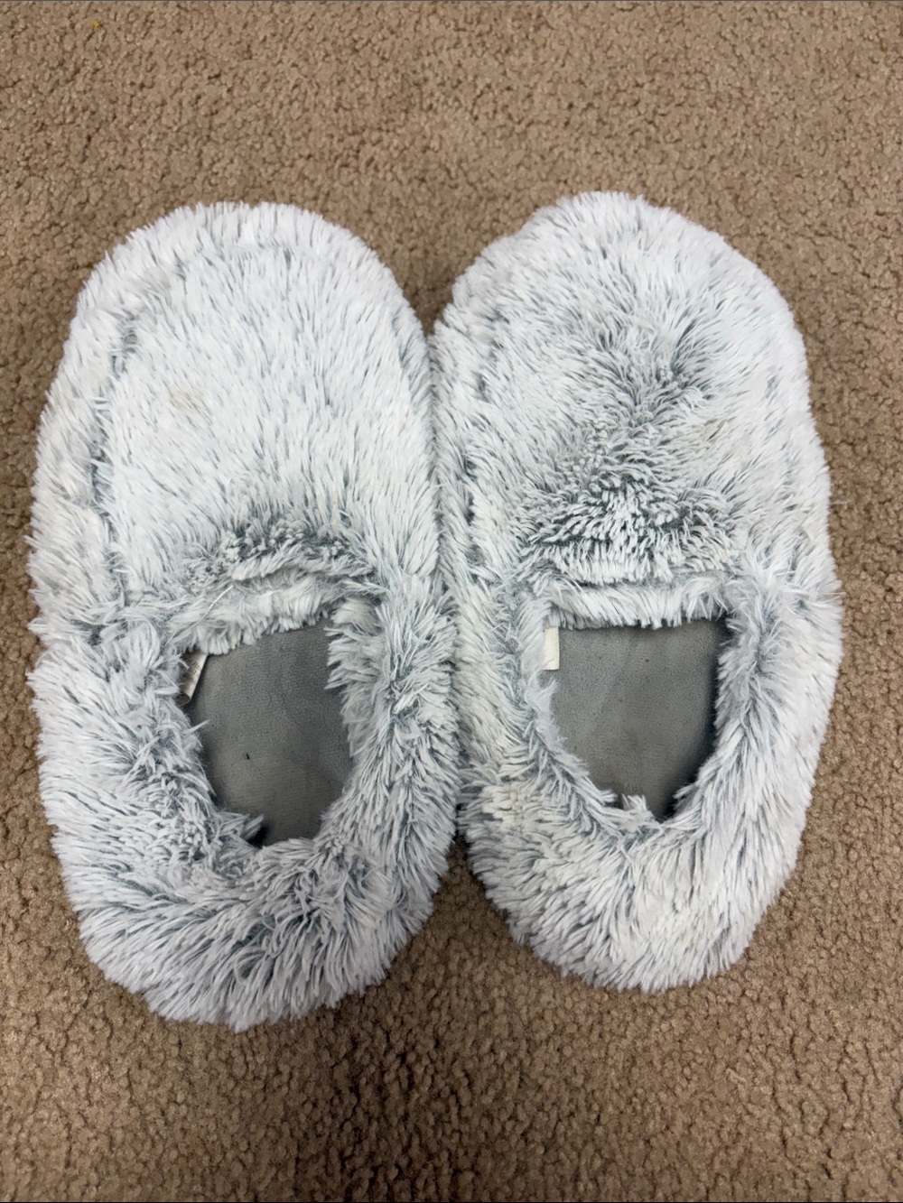 Women’s Plush Slip-On Slippers — Light Gray